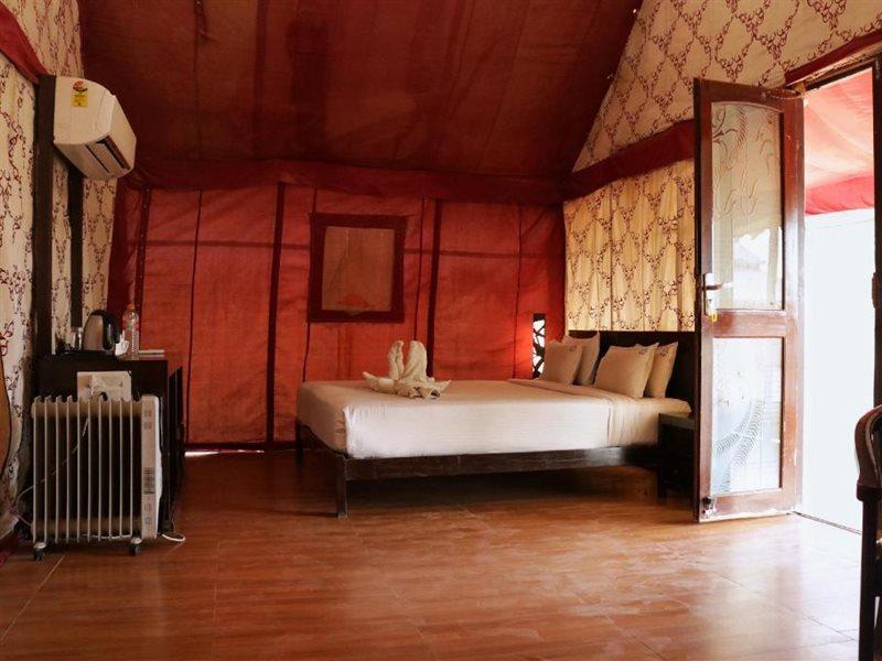 เดเสิร์ท สปริงส์ รีสอร์ต Hotel ไจซัลเมอร์ ภายนอก รูปภาพ