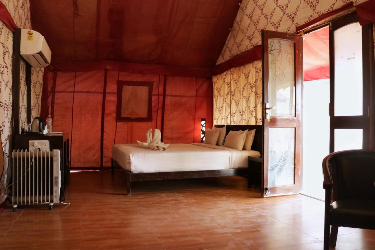 เดเสิร์ท สปริงส์ รีสอร์ต Hotel ไจซัลเมอร์ ภายนอก รูปภาพ